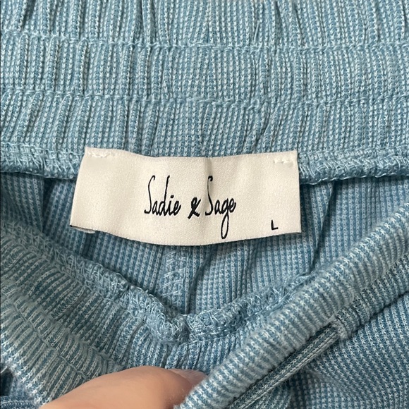 Sadie & Sage Sky Blue Shorts - Picture 2 of 3